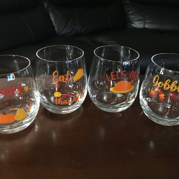 Holiday Wine Glasses-Thanksgiving Wine Glasses Set of 4 - Picture 1 of 6